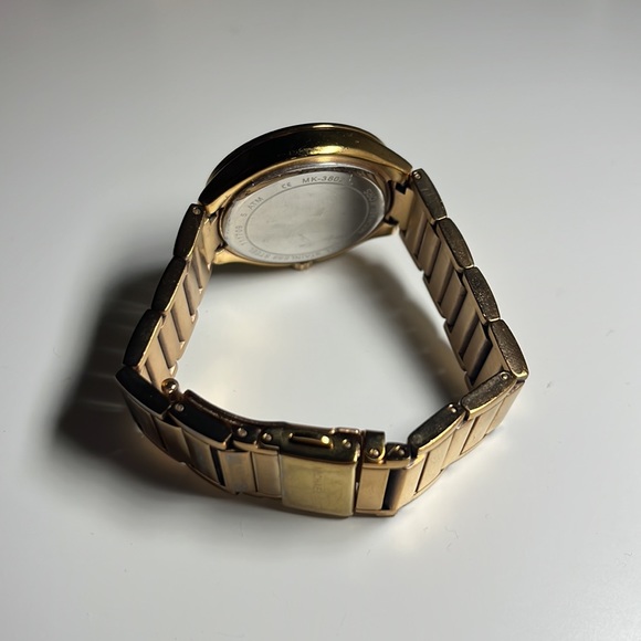 Michael Kors Watch - Rose Gold - Picture 2 of 5